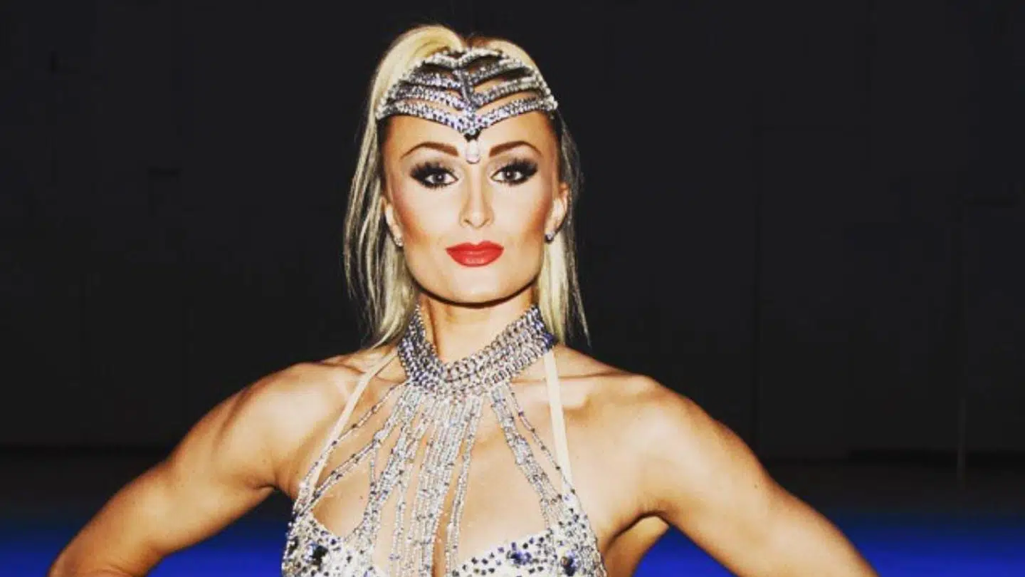 Natasha Lee Dann er professionel kunstskøjteløber og cheftræner i Ørestad Skøjteklub i København. Foto: Privatfoto