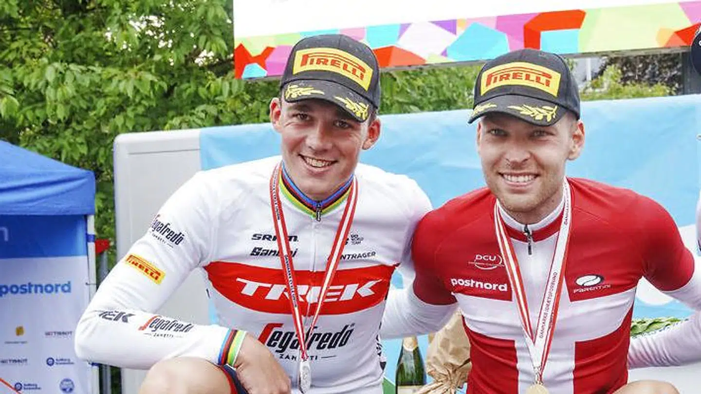 Dobbelt Trek til DM i Aalborg, hvor Alexander Kamp (th) holdte sin kaptajn, Mads Pedersen og resten af feltet bag sig.
