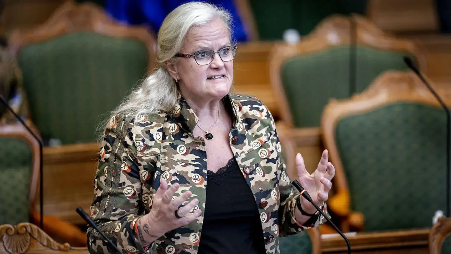 Den afhoppede DF'er Liselott Blixt stiller nu krav til Inger Støjberg.