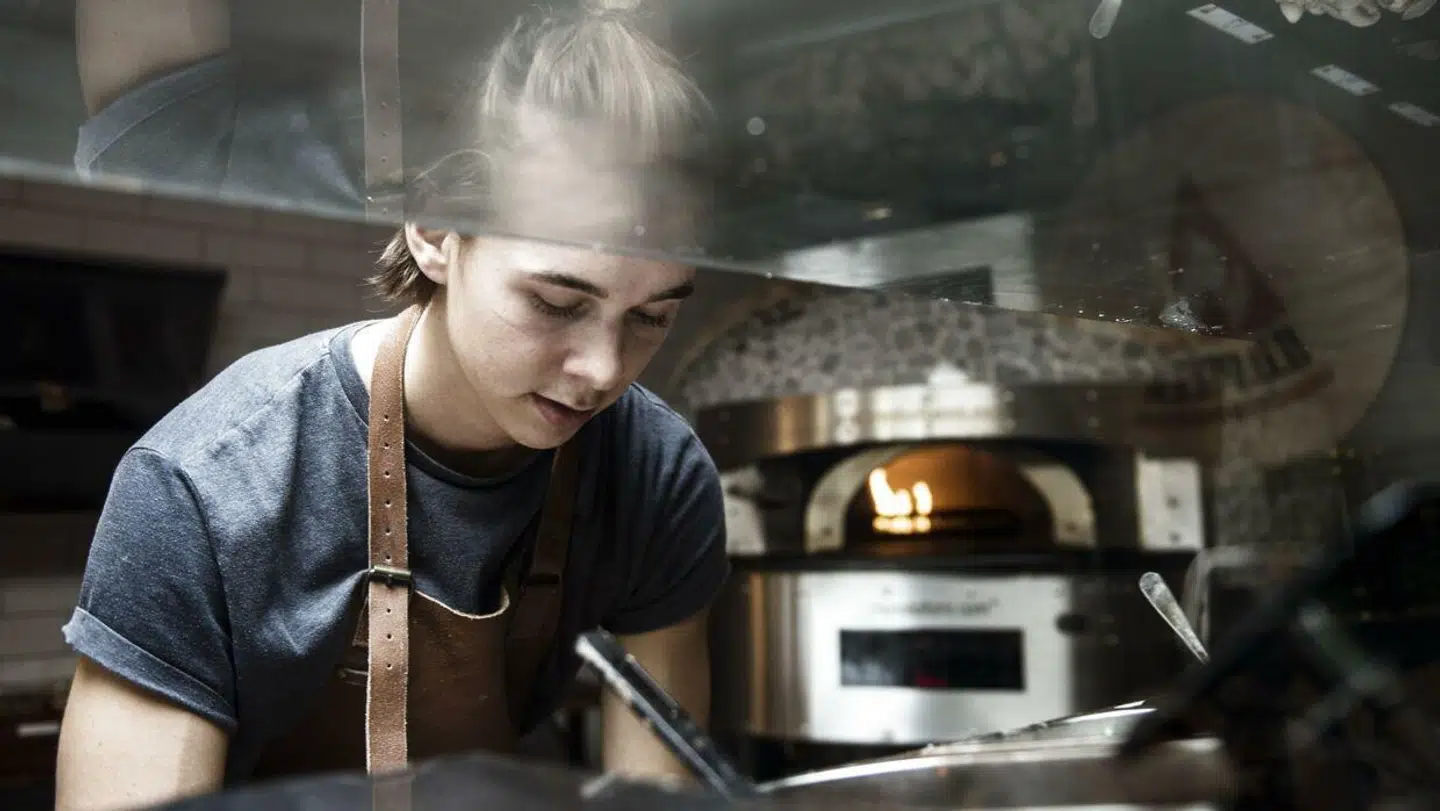 Ild.pizza siger farvel til endnu en direktør.