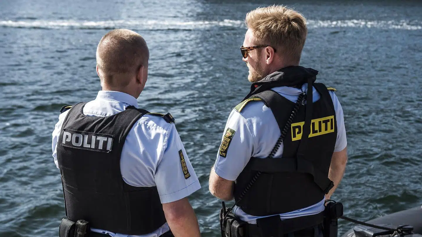 Fyns Politi vil i den kommende tid holde øje med sejlerne til lands, til vands og fra luften. Billedet her er fra Københavns Politi, der er på patrulje på vandet. (Arkivfoto)