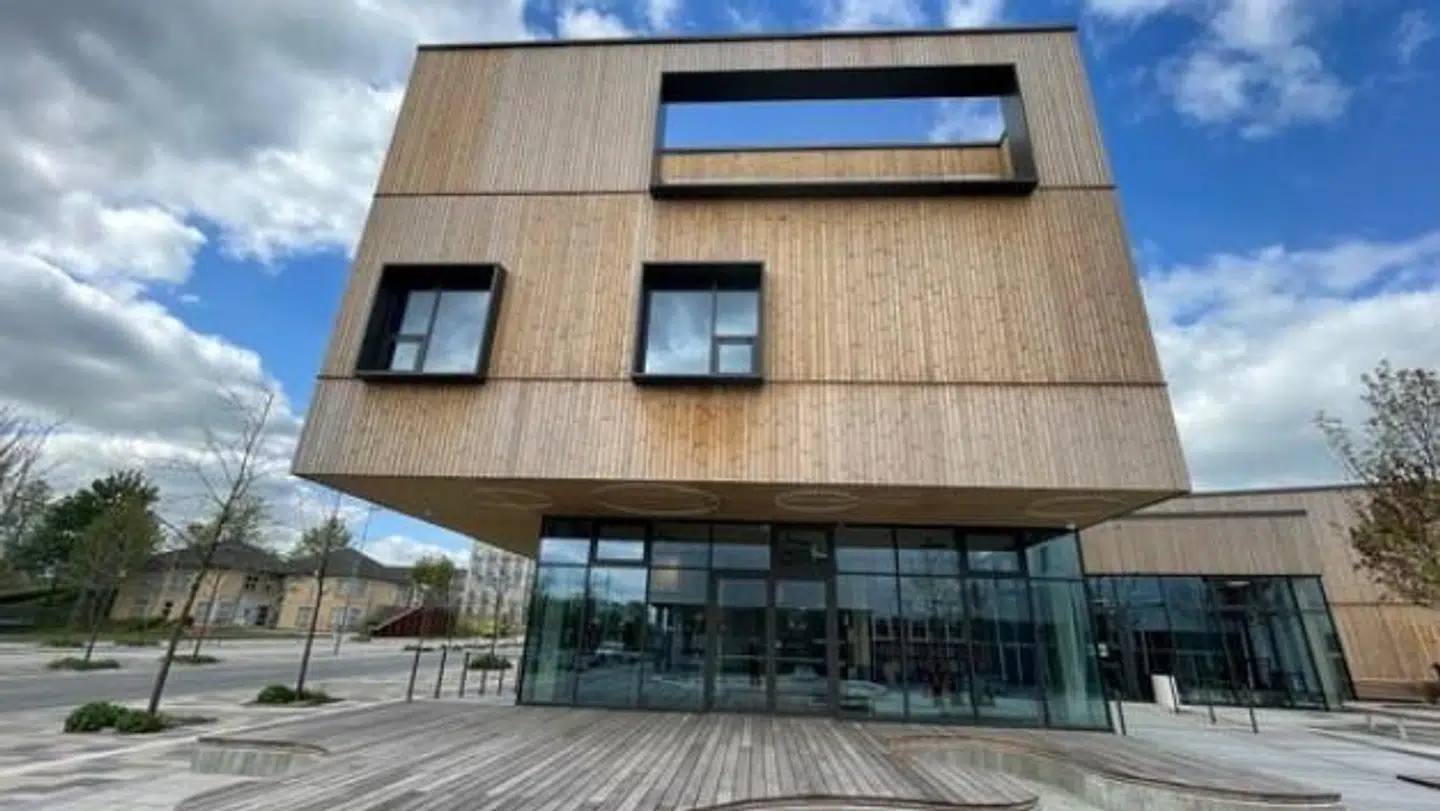 Det nye bibliotek åbnede i december 2021.