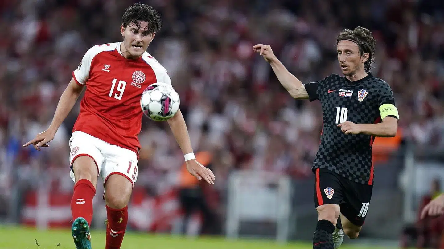 Luka Modric (th.) var en tur rundt i det københavnske natteliv fredag aften.