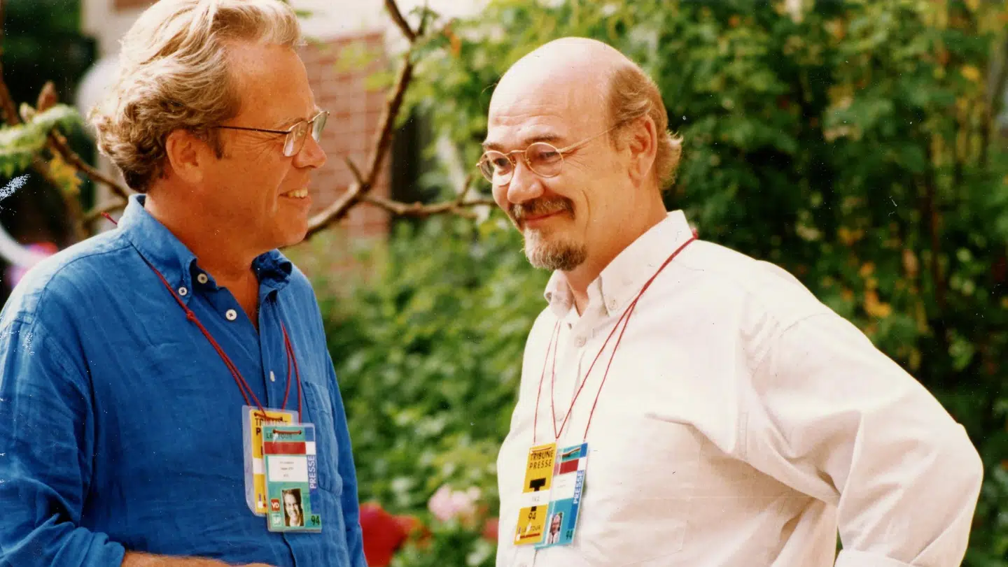 De to cykelkommentatorer Jørgen Leth og Jørn Mader (th.)