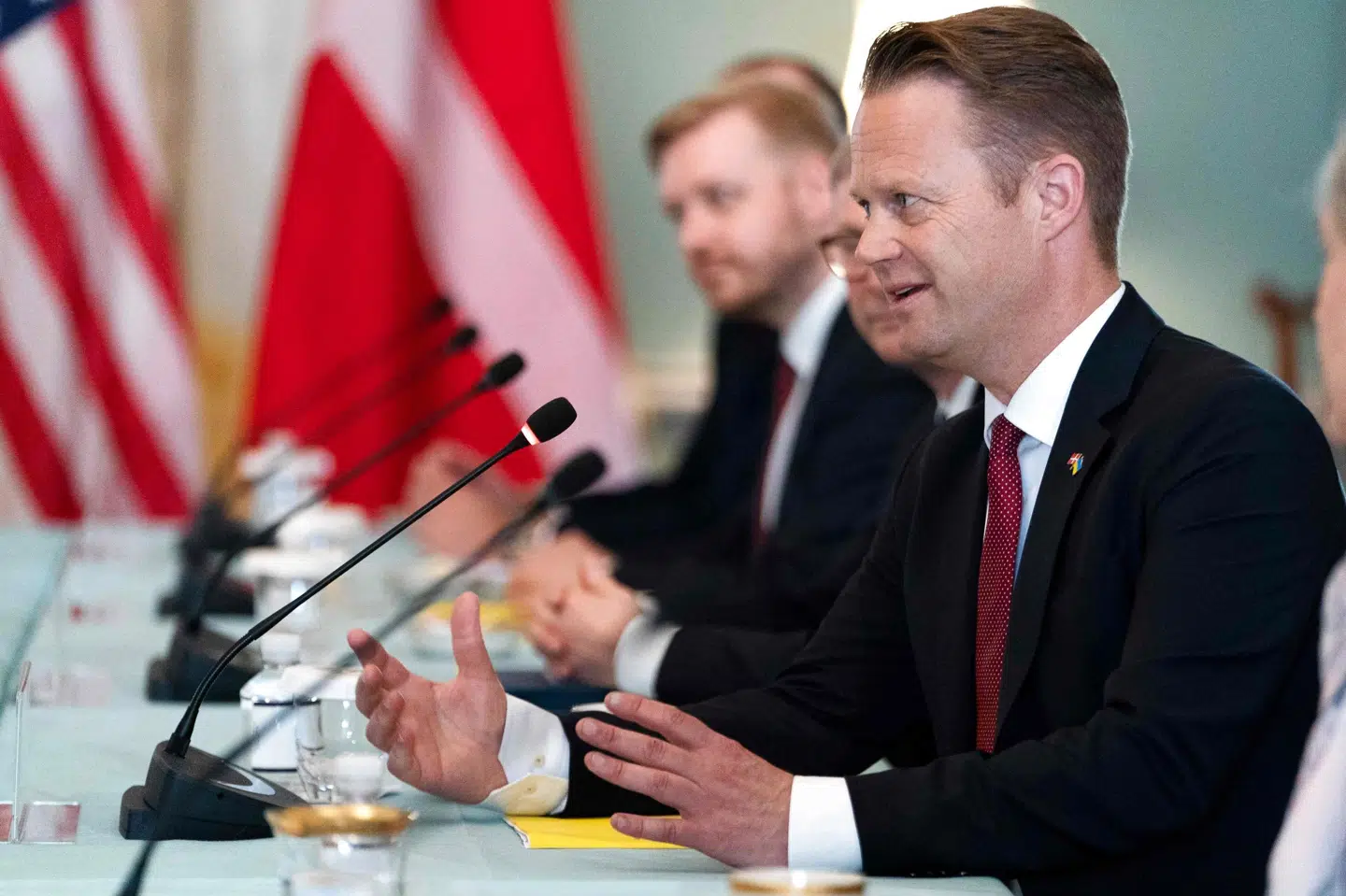 Danmarks udenrigsminister, Jeppe Kofod (S), ses her ved et møde med den amerikanske udenrigsminister, Antony Blinken, som fandt sted i begyndelsen af juni. De to ministre diskuterede blandt andet et styrket samarbejde inden for kvanteteknologi. Jacquelyn Martin/Ritzau Scanpix