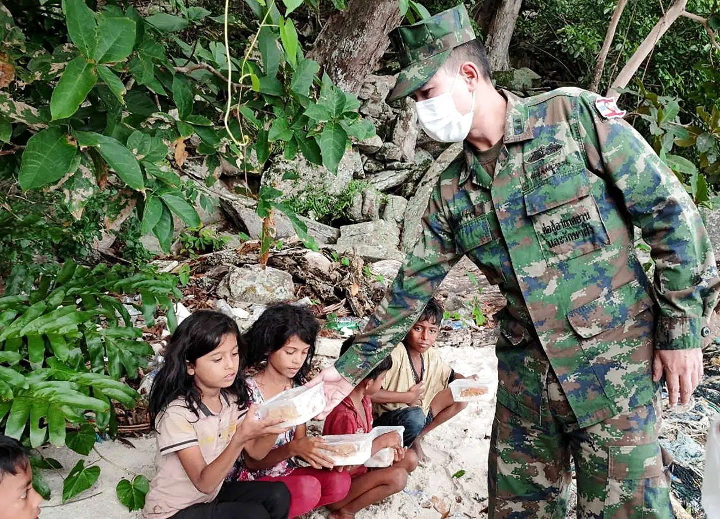 De udokumenterede migranter håbede på at kunne komme til at Malaysia og søge arbejde. Foto: EPA/Royal Thai Navy/Scanpix