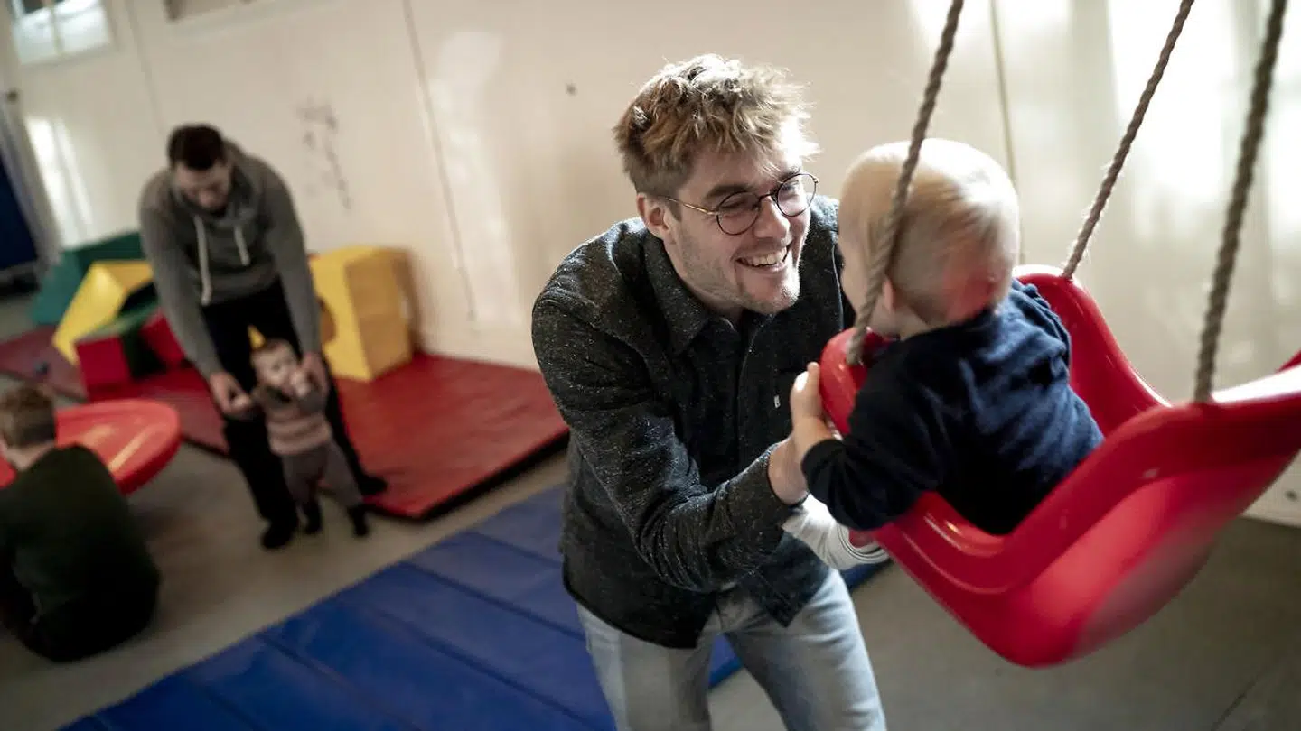 (Arkivfoto). Vi glemmer ofte 'Fars dag', men det er synd, mener mandeforsker.
