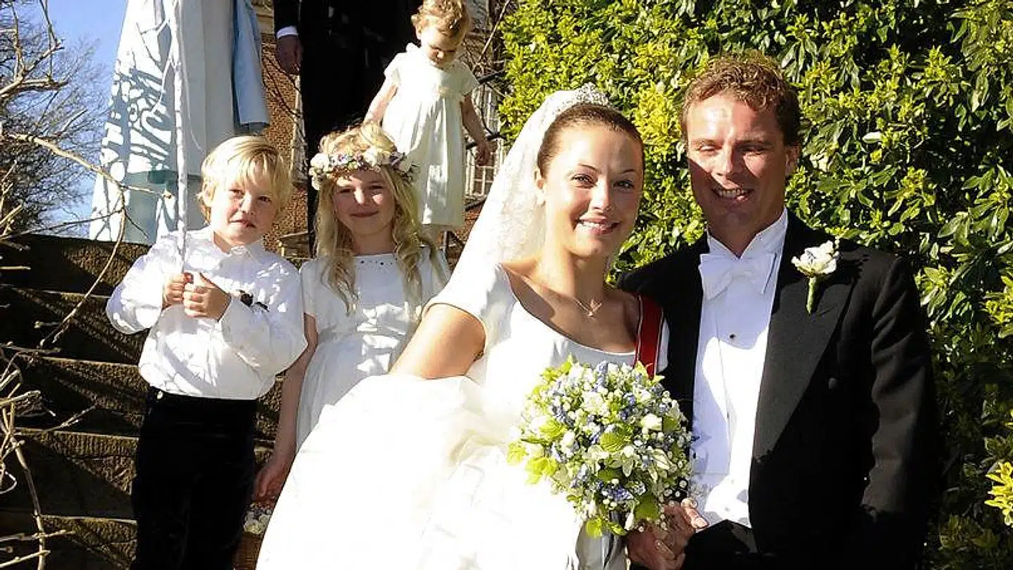 Louise Juel-Brockdorff vies til Nikolaj Albinus lørdag 18. april 2009.