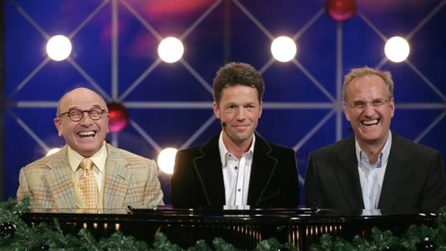 Søren Sebber Larsen i 'Hit med sangen' sammen med Asger Reher og Søren Pilmark.