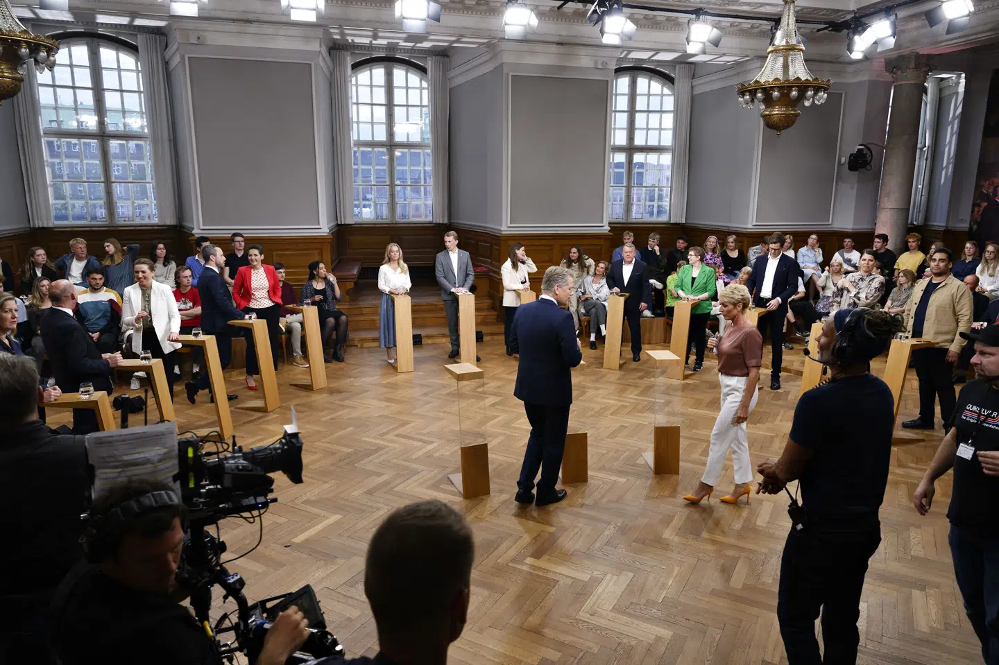 Søndag aften var der partilederdebat om det danske forsvarsforbehold. Regeringen og et bredt flertal i Folketinget anbefaler at stemme ja og afskaffe forbeholdet. Philip Davali/Ritzau Scanpix