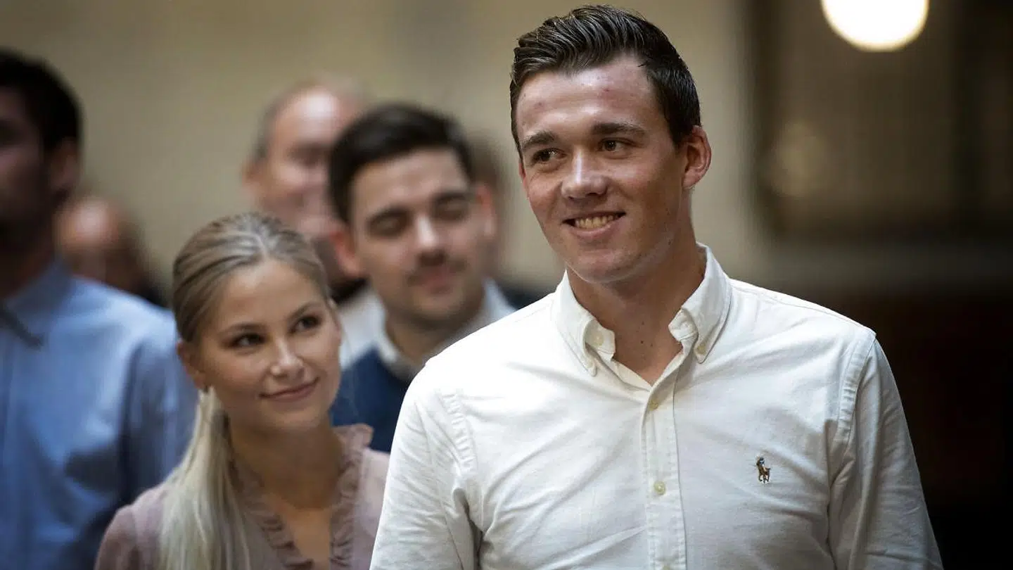 Mads Pedersen og hustruen, Lisette Pedersen, har i de seneste måneder kigget på området i Schweiz. »Ved at flytte, så får min kone og jeg mere tid sammen – for os selv – hvor vi kan geare lidt ned,« siger Mads Pedersen.