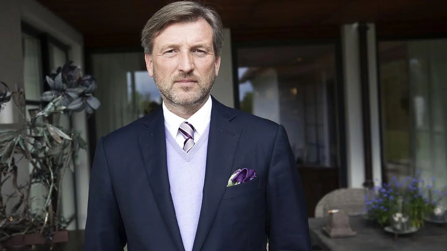 Rene Sindlev og biotekfirma Enochian Biosciences er blevet ramt af en choksag.