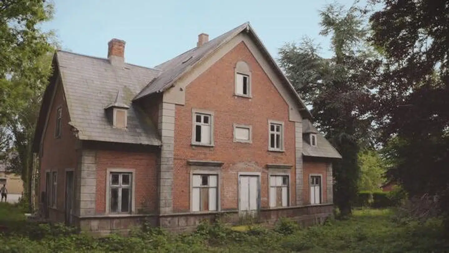 Huset har navnet Vennely, og det er langt fra færdigt, selvom tv-programmet 'Linde på Langeland' er i kassen.
