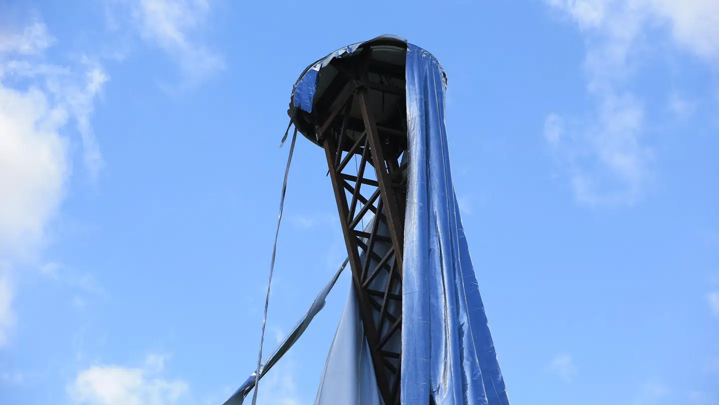 Med sin spejloverflade og 25 meter i diameter skulle The Orb skyde op som et uundvigeligt vartegn for NorthSide, når festivalen tager den nye plads, Eskelunden, i brug den 2.–4. juni 2022. Nu er den blevet ødelagt. Foto: Øxenholt Foto