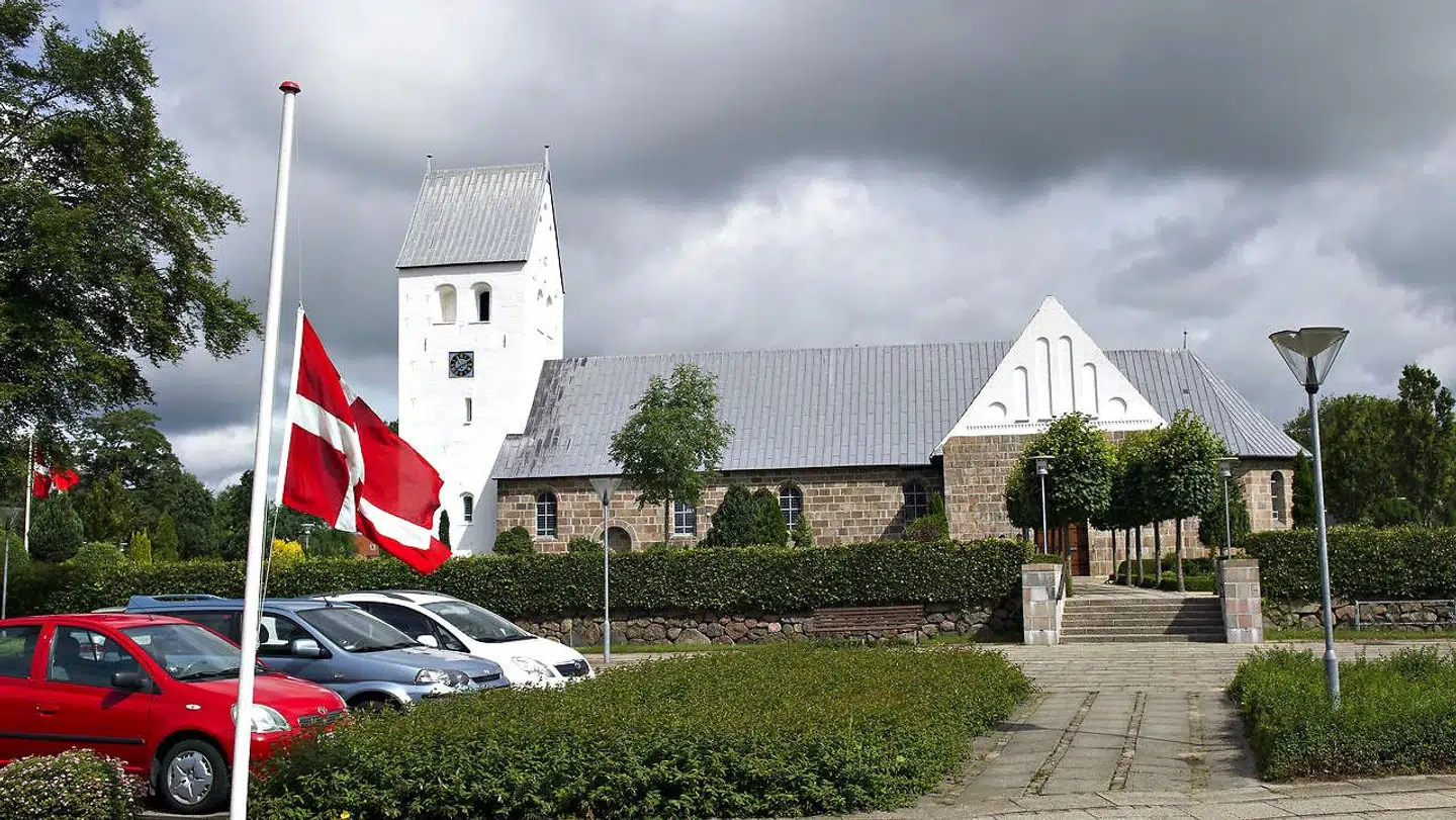 En kvinde har erkendt, at hun brød ind i folks hjem, mens de var til begravelse. (Arkivfoto)
