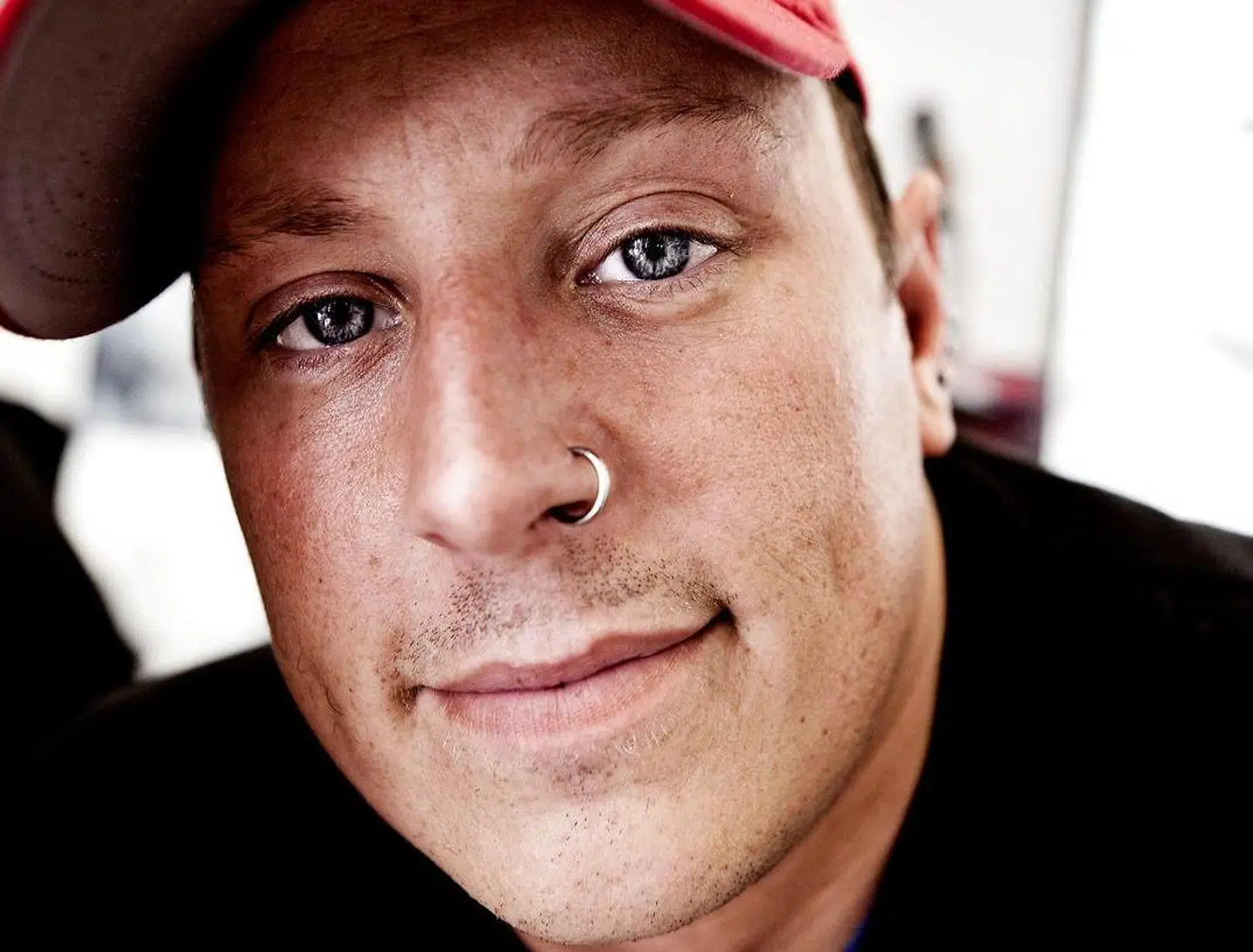 I 15 år har Sidney Lee været med i mere end 50 tv-programmer som sig selv. Men hvem var reality stjernen egentlig?.