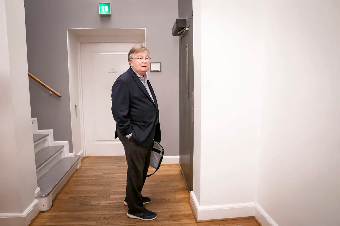 Anklagemyndigheden vil tiltale tidligere V-minister Claus Hjort Frederiksen (V) for viderebringelse af statshemmeligheder.