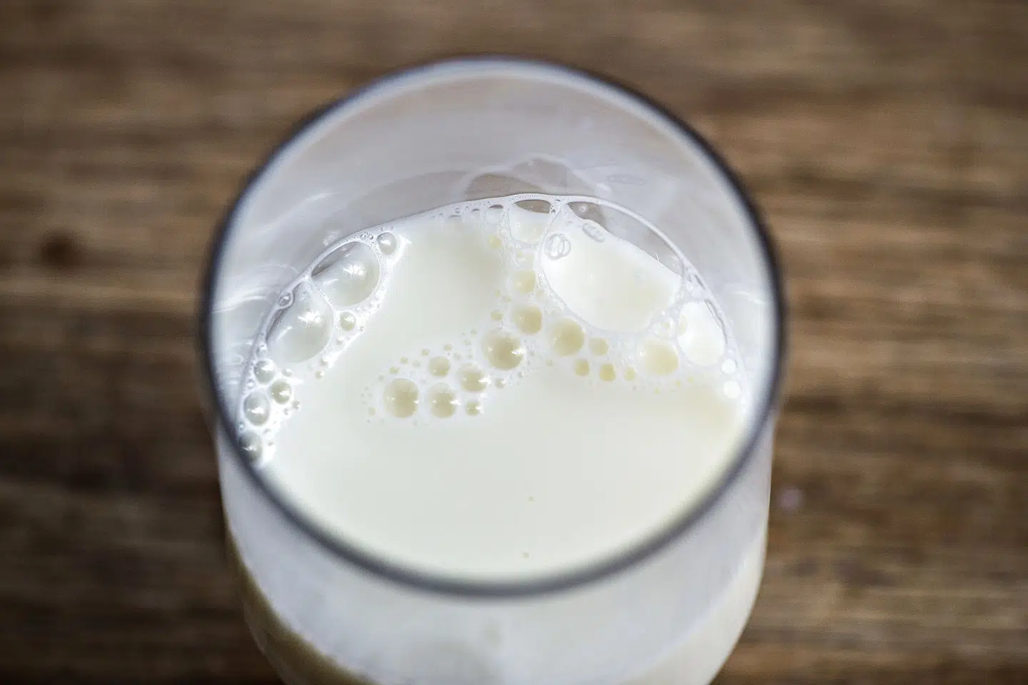 Københavns Kommune kan spare 1,5 millioner kroner på at stoppe ordning for skolemælk. I Aarhus og Aalborg kan alle børn stadig få mælk i frokostpausen. (Arkivfoto). Henning Bagger/Ritzau Scanpix