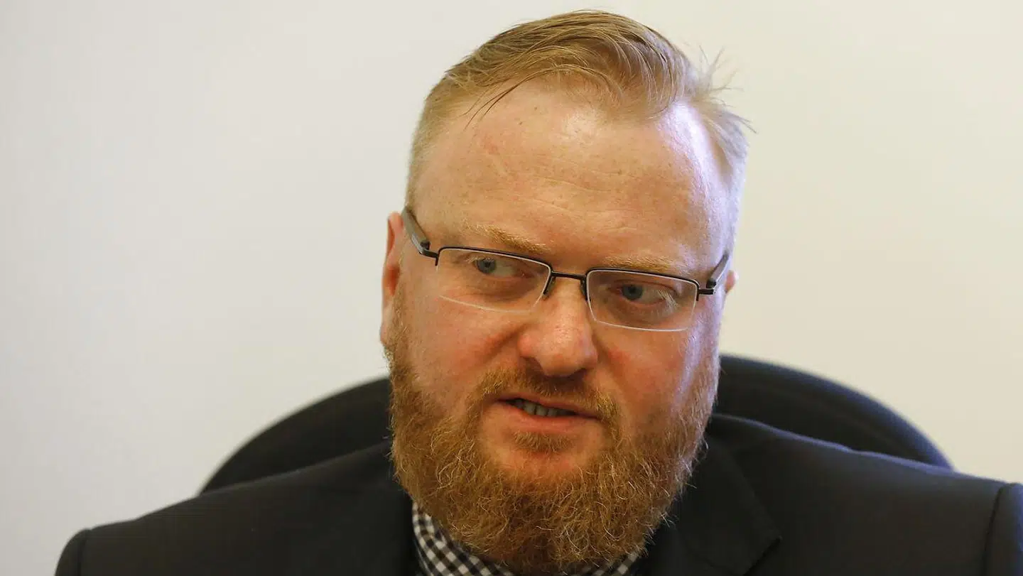 Det russiske parlamentsmedlem Vitaly Milonov er kendt som modstander af LGBT-rettigheder og manden bag en kontroversiel russisk lov mod homoseksuelle ægteskaber. Nu står han bag et nyt opsigtsvækkende realityprogram på russisk tv. (Arkivfoto)
