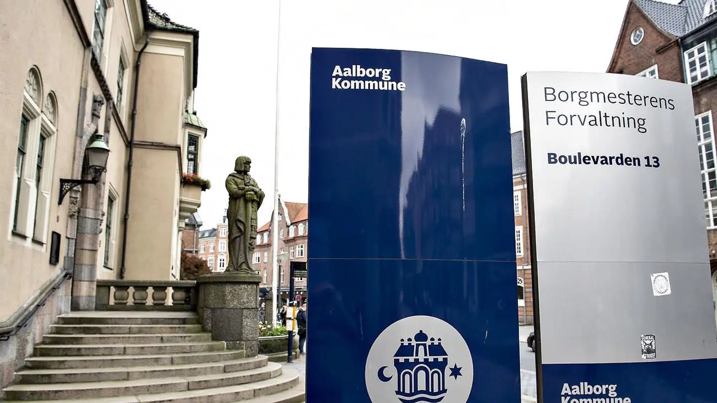 Aalborg Rådhus på Boulevarden.