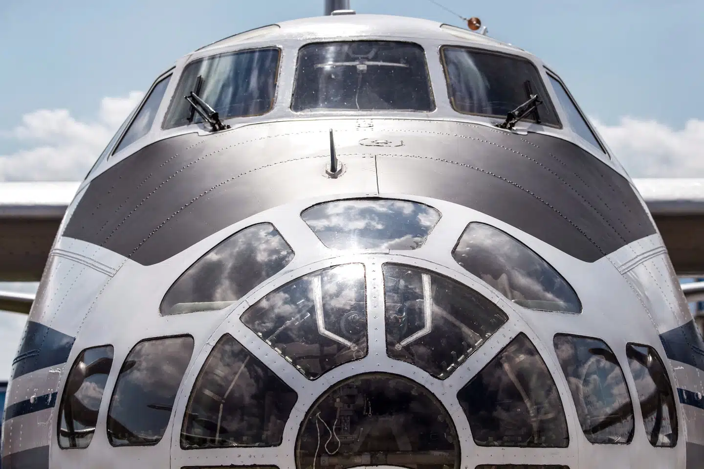 Fronten af det russiske militærfly Antonov 30 B på et flyshow i Rusland tidligere. (Arkivfoto) Mladen Antonov/Ritzau Scanpix