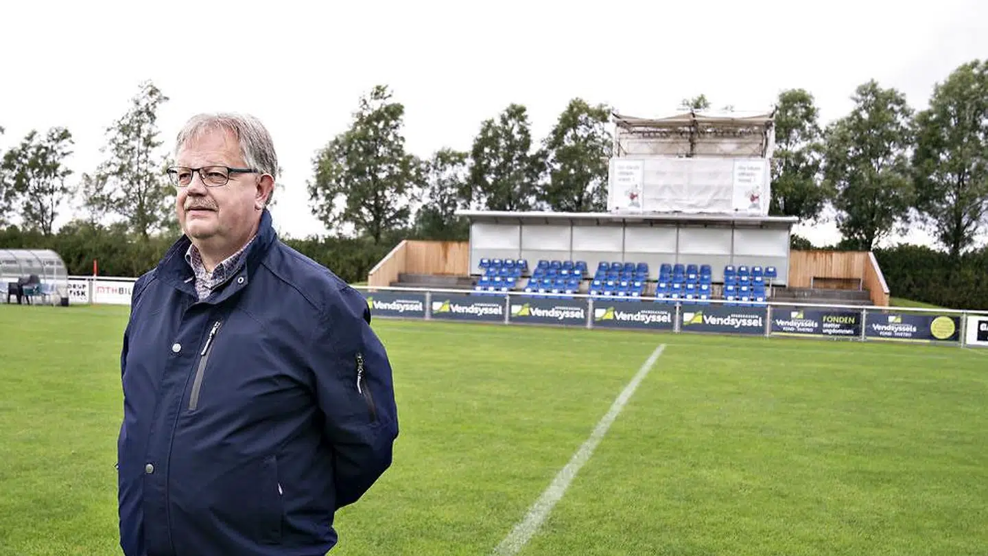 Tidligere har kommunens borgmester, Mogens Christen Gade (V) været ude med en opsigtsvækkende kritik af klubbens mange udlændinge.
