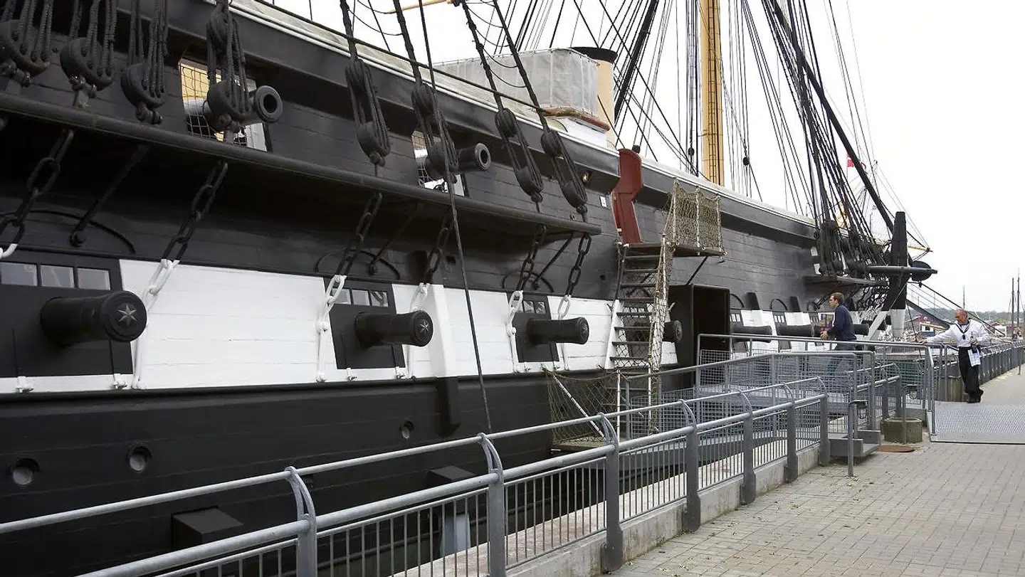 En medarbejder på Fregatten Jylland i Ebeltoft var udsat for en ulykke i marts, der kunne være endt helt galt.