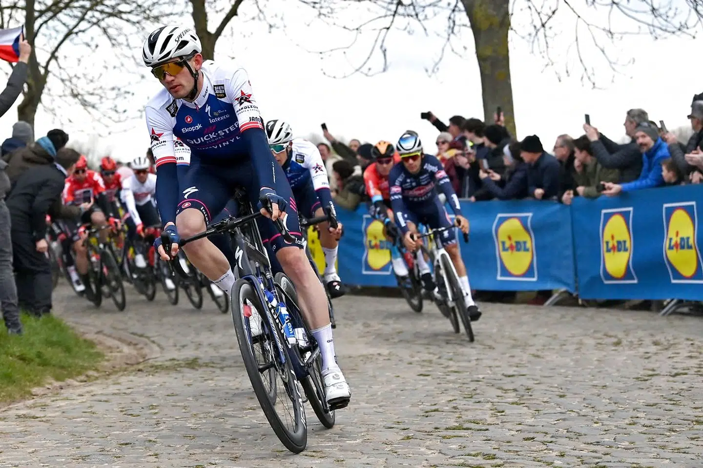 Kasper Asgreen skal genfinde formen, hvis han for alvor skal leve op til sin status som superstjerne til Tour de France.