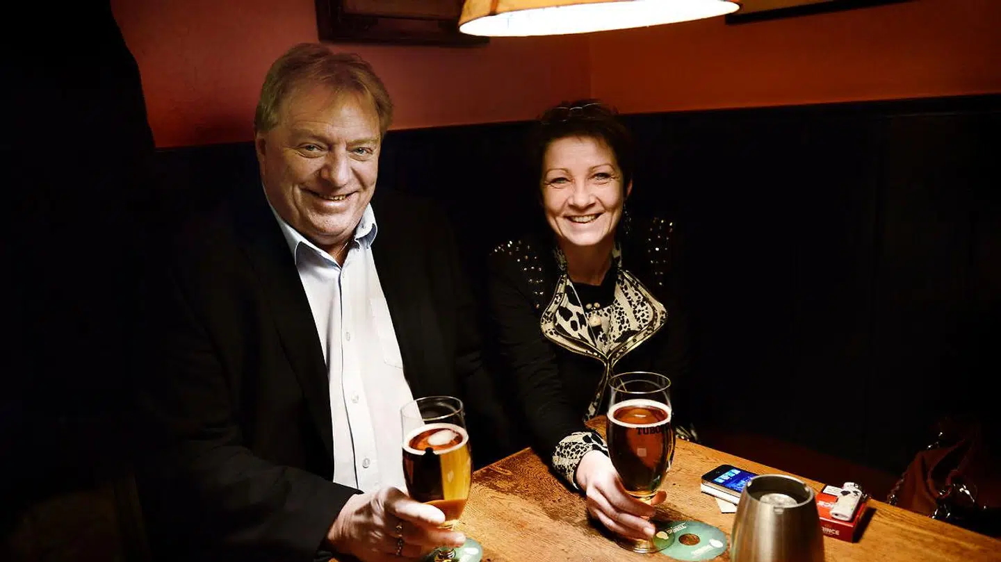 Kim Christiansen (DF) og kæresten Pia Adelsteen (DF) på Hviids Vinstue.