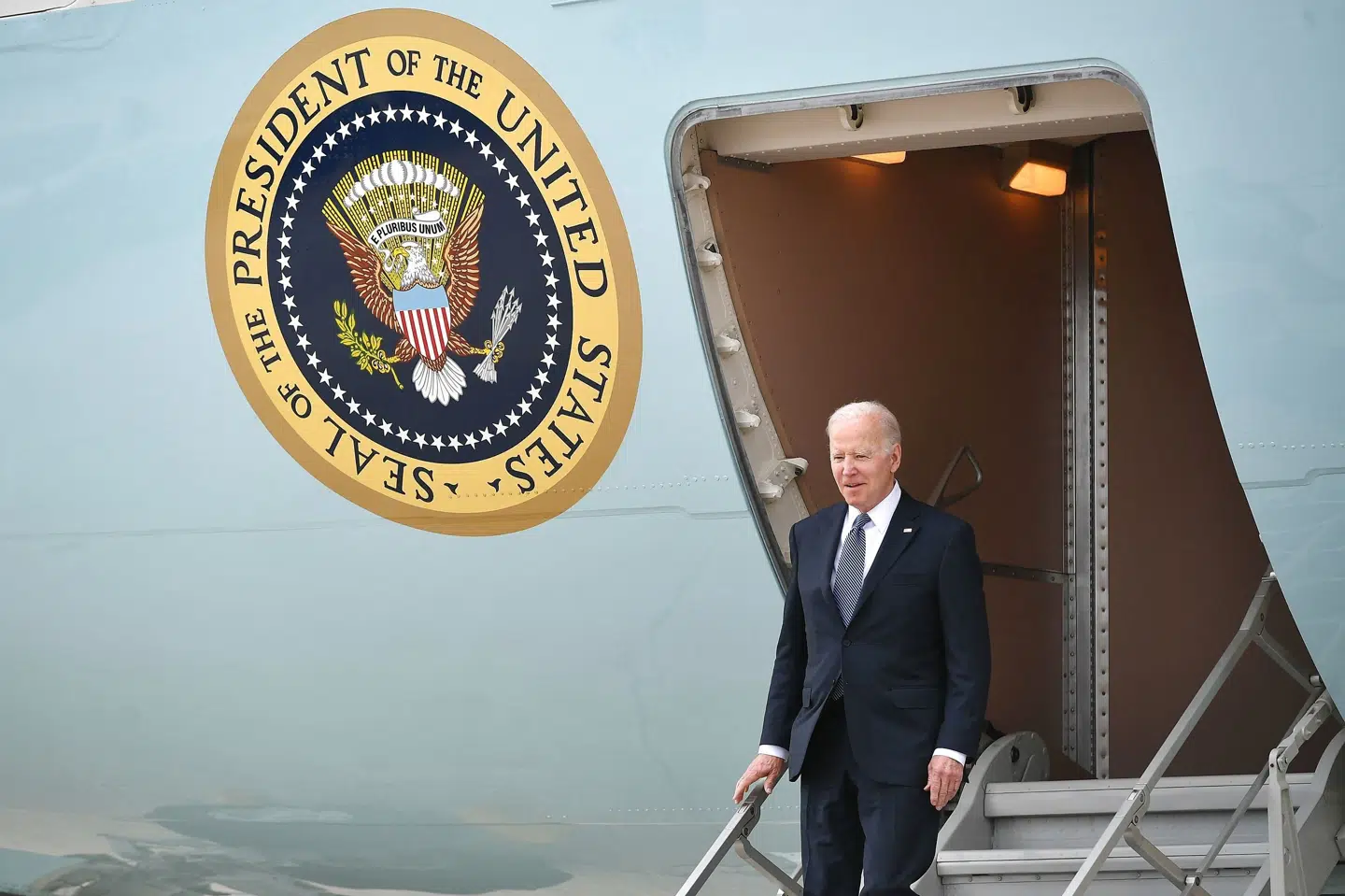 USA's præsident, Joe Biden, lover tirsdag, at USA vil støtte Ukraine med flere våben. Mandel Ngan/Ritzau Scanpix