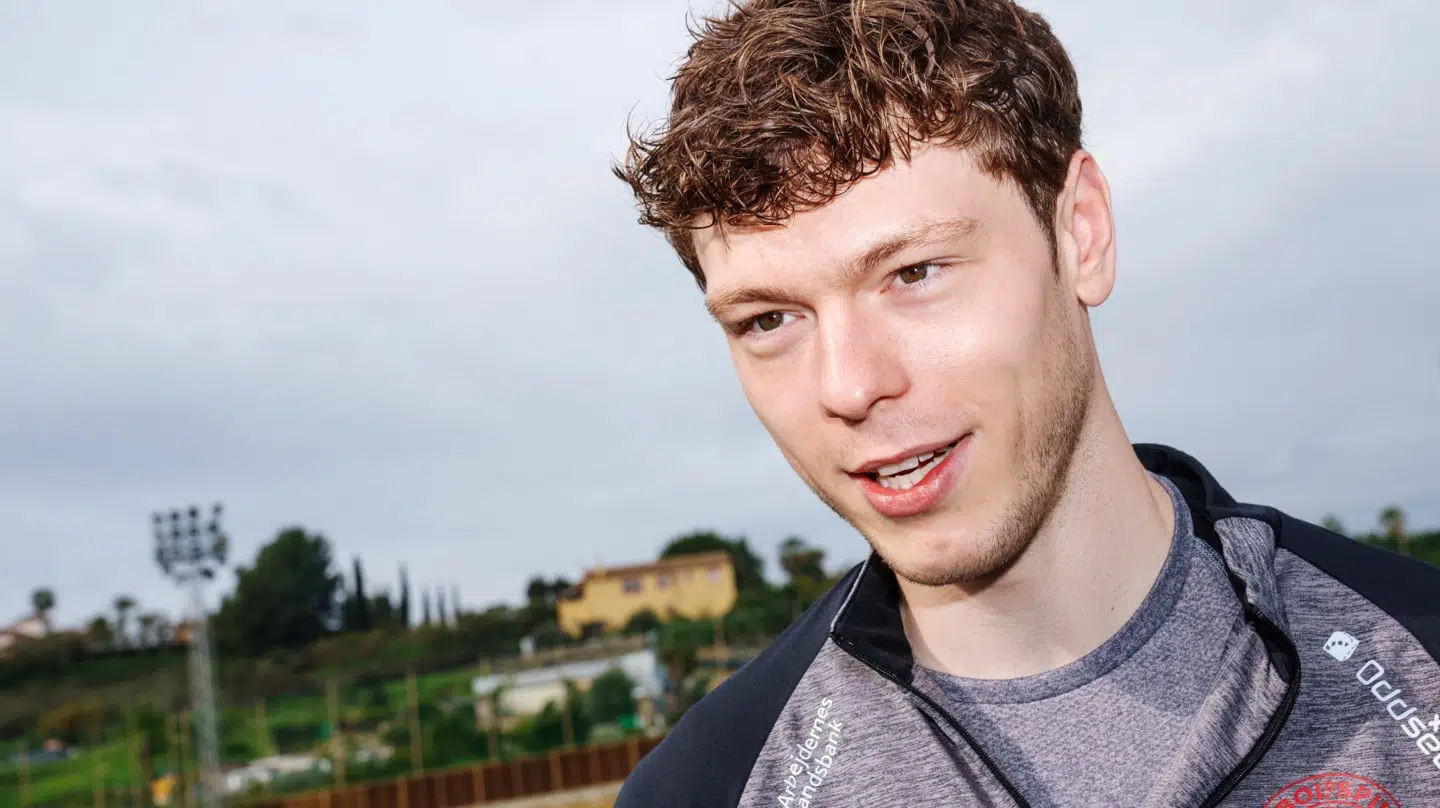 Andreas Skov Olsen kan se frem til to nye danske kollegaer.