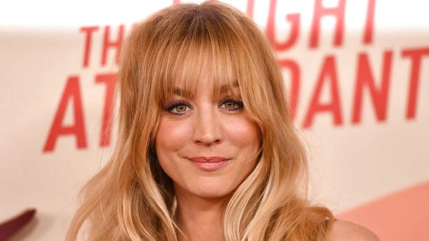 Kaley Cuoco kan lige nu opleves i serien 'The Flight Attendant'.