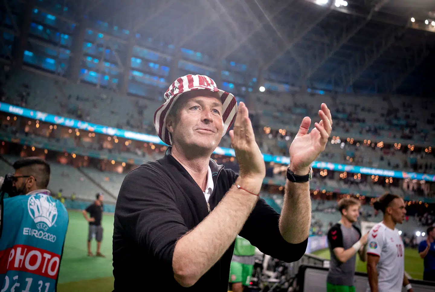 Kasper Hjulmand og Danmark leverede sensationen, da man nåede hele vejen til semifinalen ved EM sidste år. Her fejrer Hjulmand kvalifikationen til semifinalen efter en sejr mod Tjekkiet.