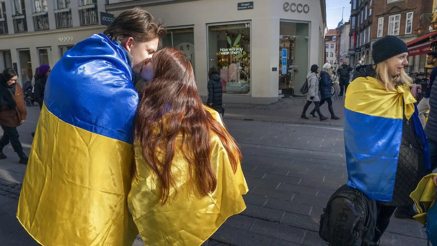 Demonstration foran Ecco på Strøget. Ukrainere demonstrerer imod Eccos fortsatte engagement i Rusland.