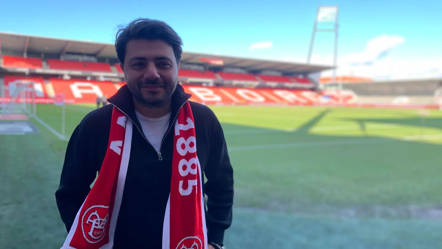 Burak Karamete på stadion før kampen mod Randers FC. Foto: Simon Brix Frederiksen