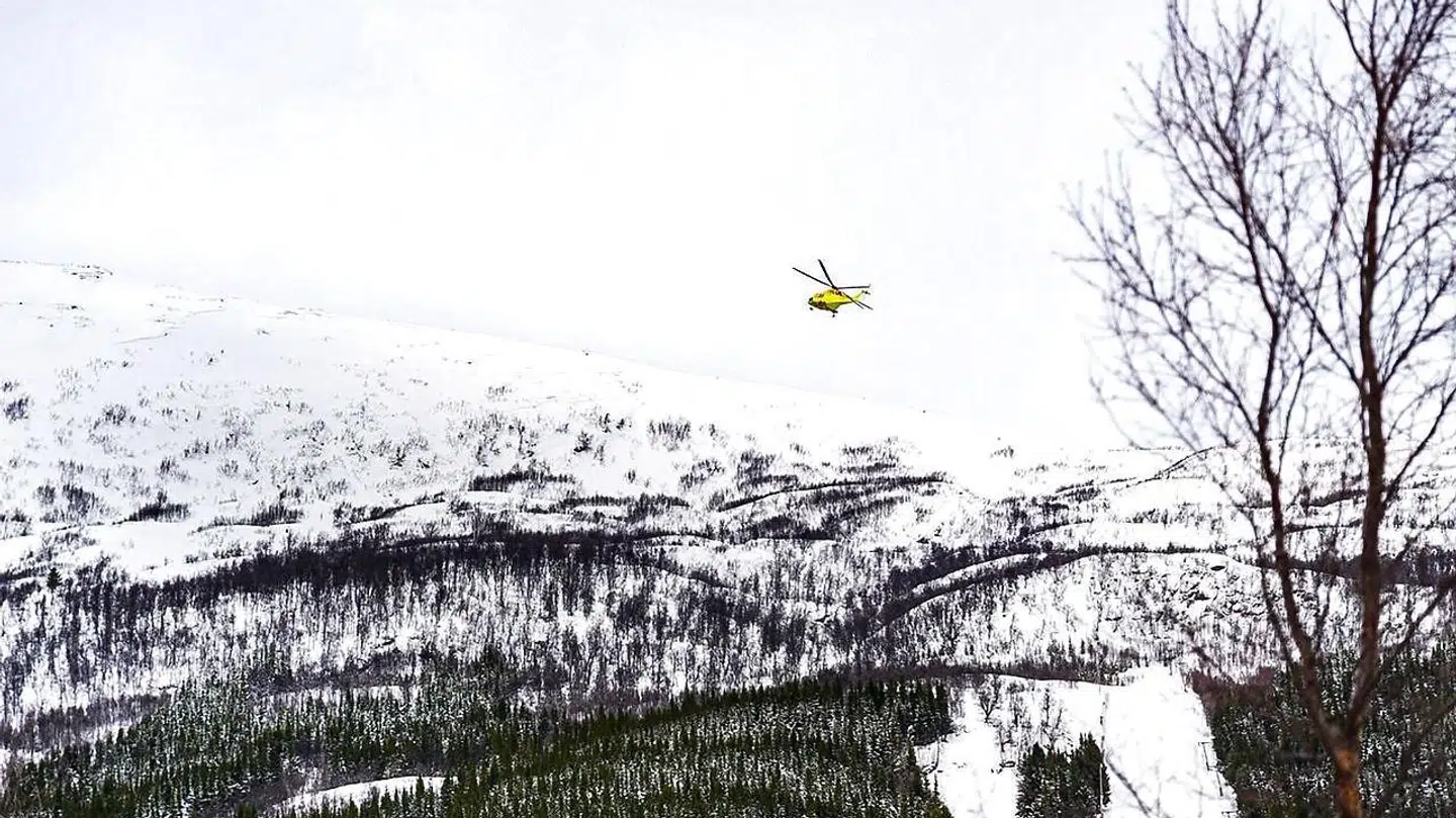 Tre franske mænd i 60'erne mistede torsdag livet i en lavine i Lyngen øst for Tromsø.