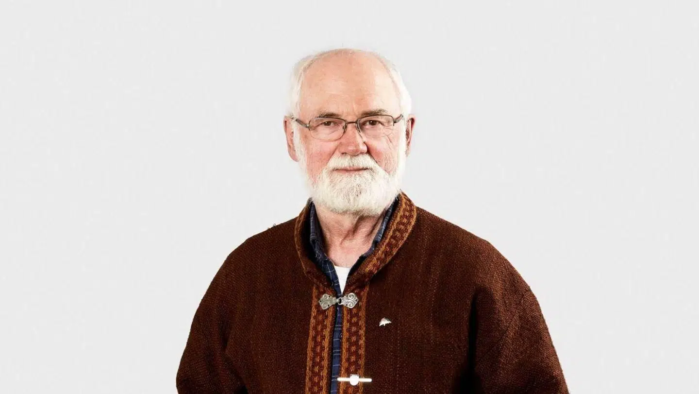 Viggo Jonasen kan blive indkaldt i Aarhus Byråd, selvom han er ekskluderet fra sit parti for sexchikane.