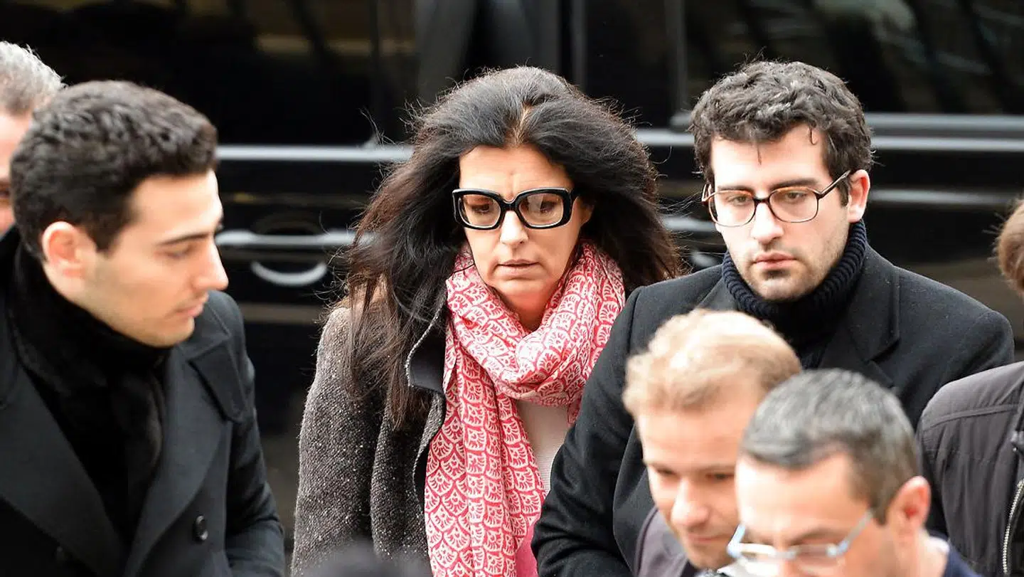 Francoise Bettencourt-Meyers med sine sønner, Nicolas (th.) og Jean-Victor (tv.), i 2015.