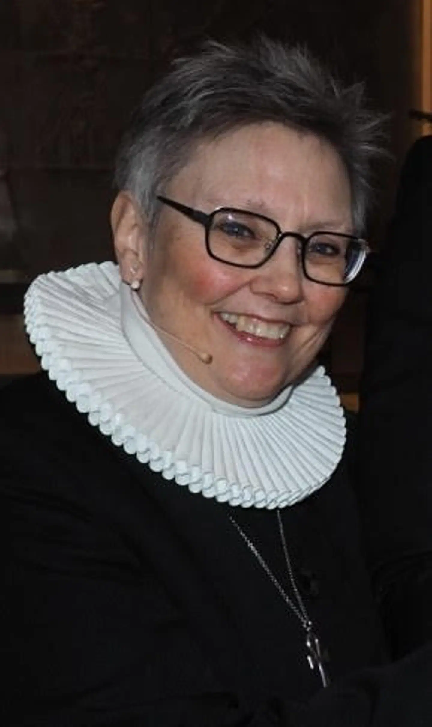 Sognepræst Elizabeth Mackenhauer Laursen så gerne, at sagen var blevet løst inden for kirkens mure. Men efter at hendes leder har udtalt sig til B.T., har hun valgt at stå frem og fortælle om sine oplevelser. Foto: Privatfoto