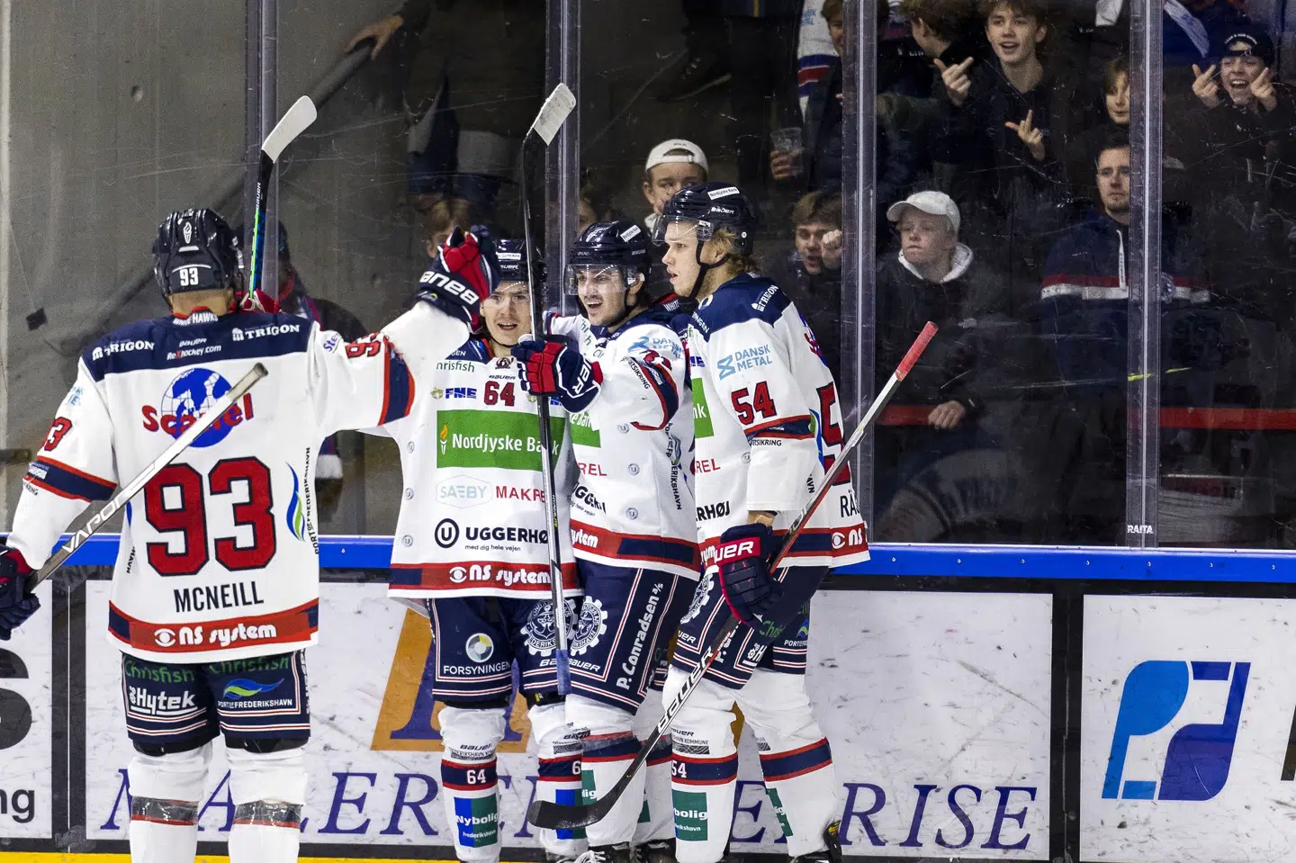 Spillerne i Frederikshavn White Hawks skal fremover forhandle kontrakt med en anden end Henrik Andersen, der stopper som direktør efter 12 år. (Arkivfoto). Martin Sylvest/Ritzau Scanpix