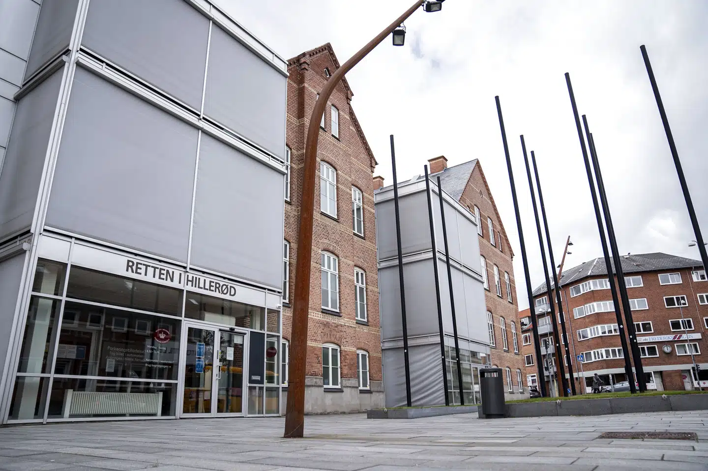 En mand er ved Retten i Hillerød torsdag blevet dømt for at have udsat sin steddatter for adskillige overgreb og voldtægt. Han ankede på stedet. (Arkivfoto) Niels Christian Vilmann/Ritzau Scanpix