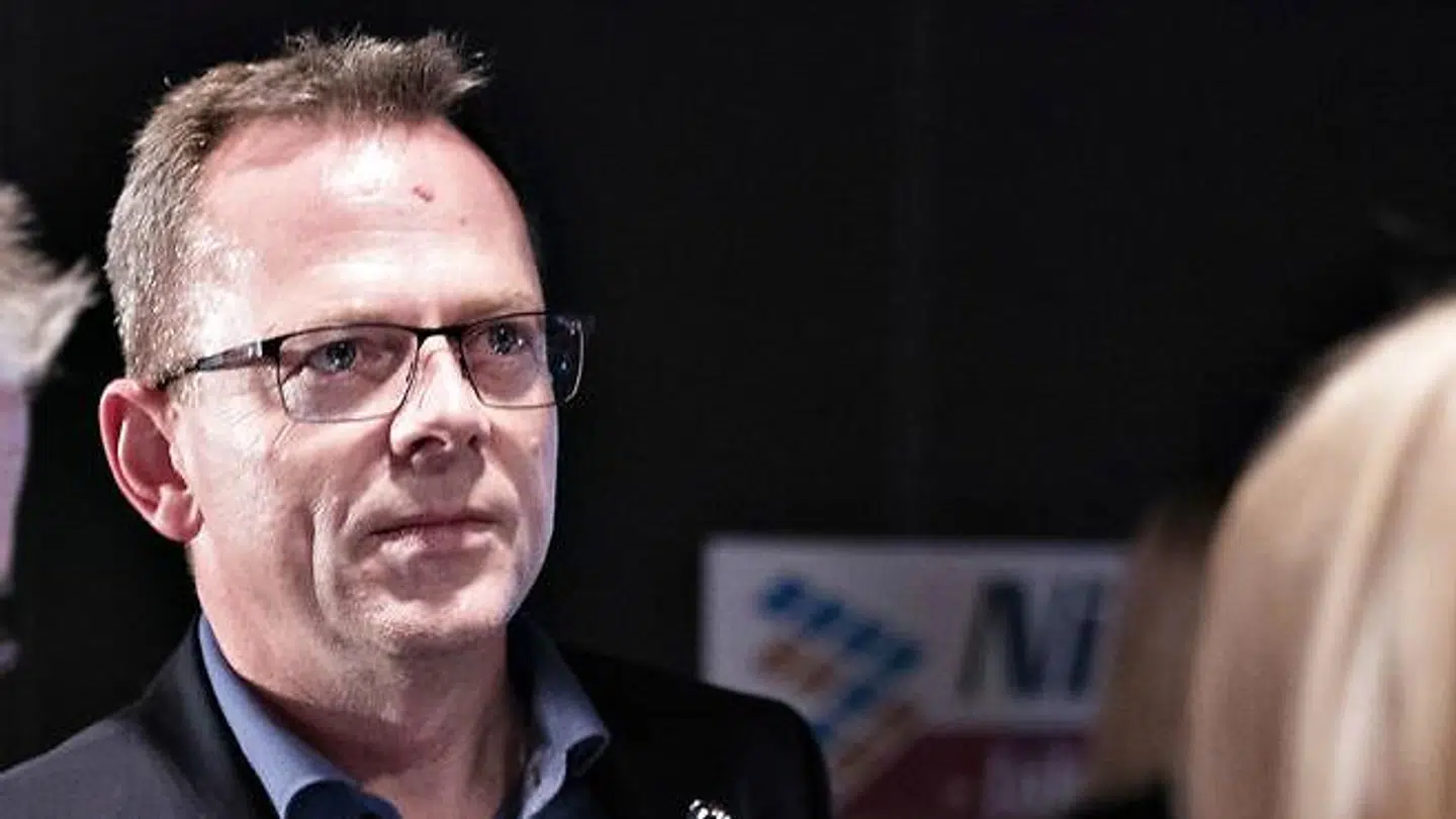 Jan Nymark Thaysen(V), rådmand for den skandaleombruste By- og Landskabsforvaltning, nærmest opfordrer til sagsanlæg: »Vi ved godt hvor skylden ligger,« siger han til TV2 Nord, der derfor godt kan leve med at få ‘en erstatningssag eller to’.