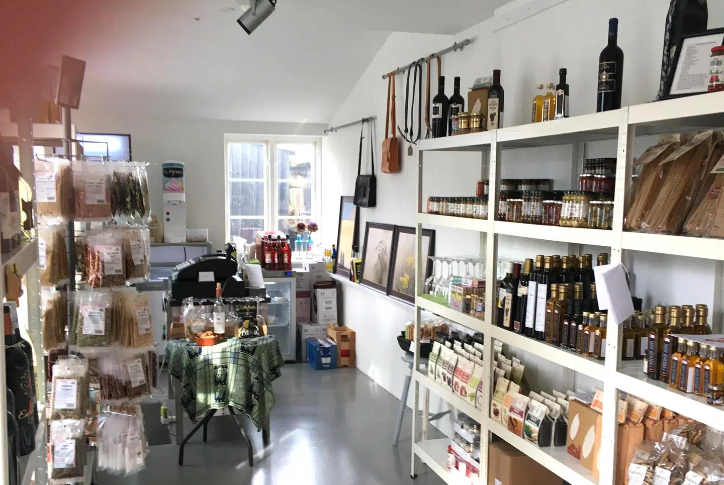 Alexandra Morgana Hansens Piccoli-forretning