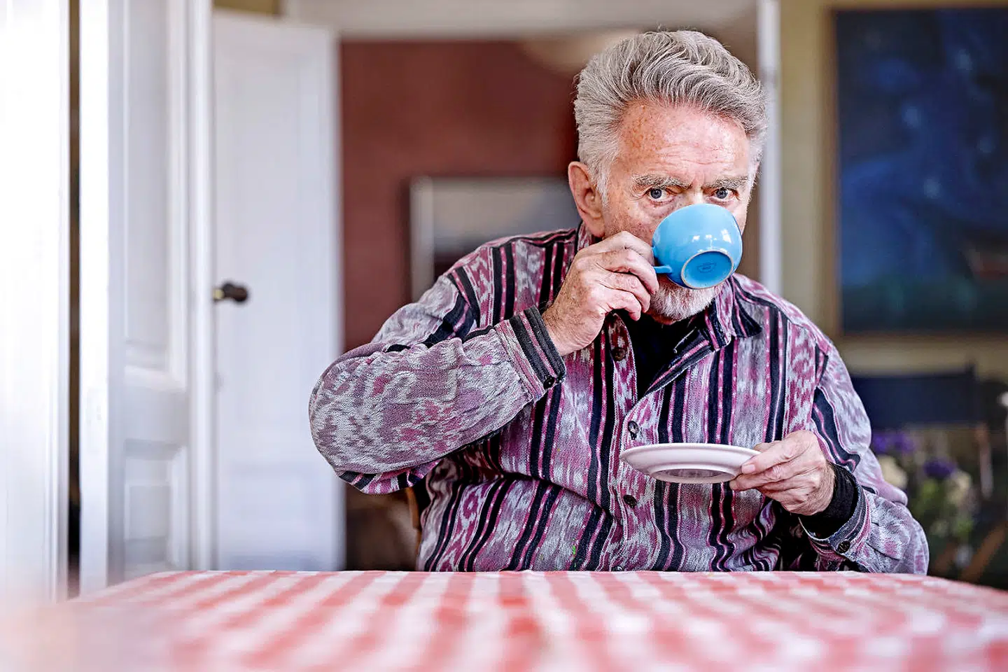 Erik Clausen var efter seks behandlinger med elektrochok og en tur på plejehjem ved at være rask, men har nu fået diagnosen Parkinsons syge. Bax Lindhardt