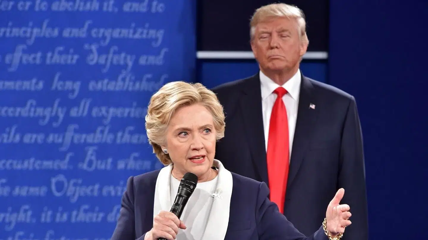 Bølgerne gik højt, da Trump og Clinton stødte sammen i valgkampen i 2016. Nu har den tidligere præsident sagsøgt sin modstander. (Arkivfoto)