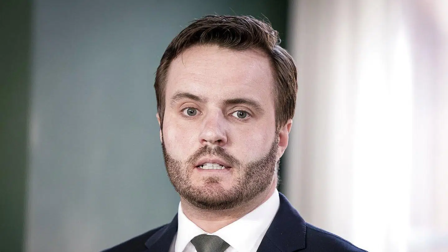 Erhvervsminister Simon Kollerup har nu slået fast, at regeringen mener der er to køn. Mand og kvinde.