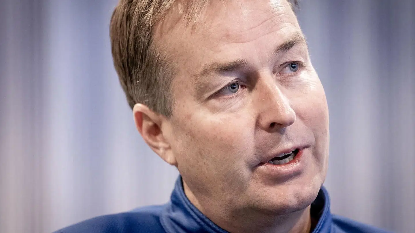 Landsholdstræner Kasper Hjulmand mener, at et nationalt fodboldcenter skal være med til at styrke landsholdets position blandt de bedste i verden. For nylig var han til møde om mulighederne for sådan et center i Odense, men der er endnu ikke truffet en endelig beslutning. (Foto: Liselotte Sabroe/Ritzau Scanpix)