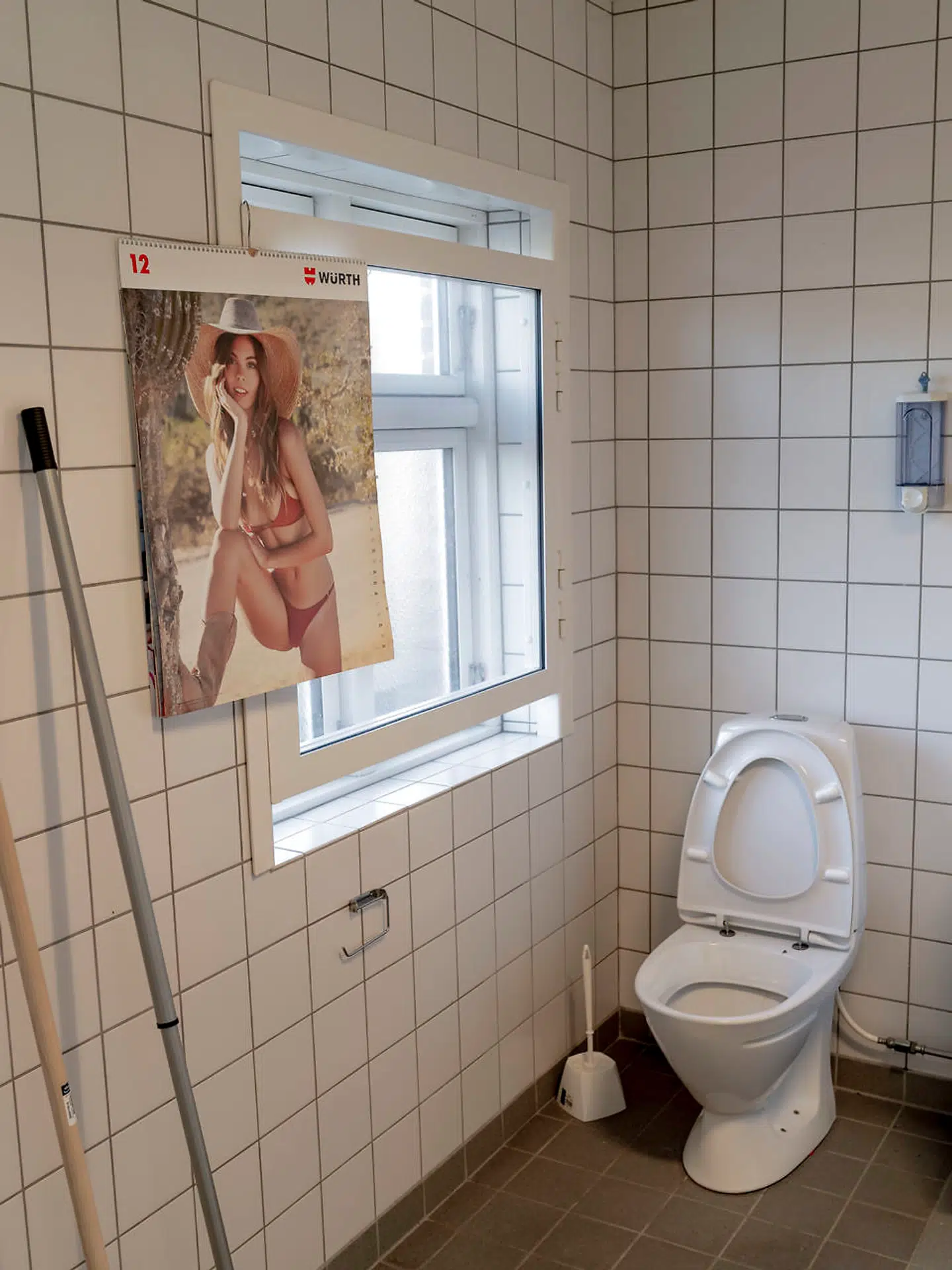 Kofoedsminde huser omkring 80 voksne, udviklingshæmmede beboere, som har fået en dom, eller som er idømt en foranstaltning i et sikret miljø.