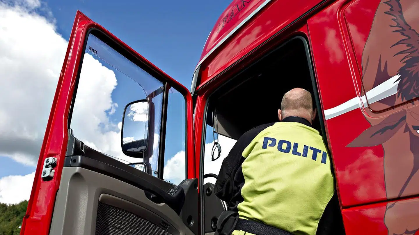 Retten i Odense afsagde torsdag dom i en sag, hvor en fynsk vognmandsfamilie er tiltalt for fusk med såkaldt førerkort, som far og søn som chauffører og medejere af en vognmandsvirksomhed har brugt til at omgå køre- og hviletidsregler. Arkivfoto.