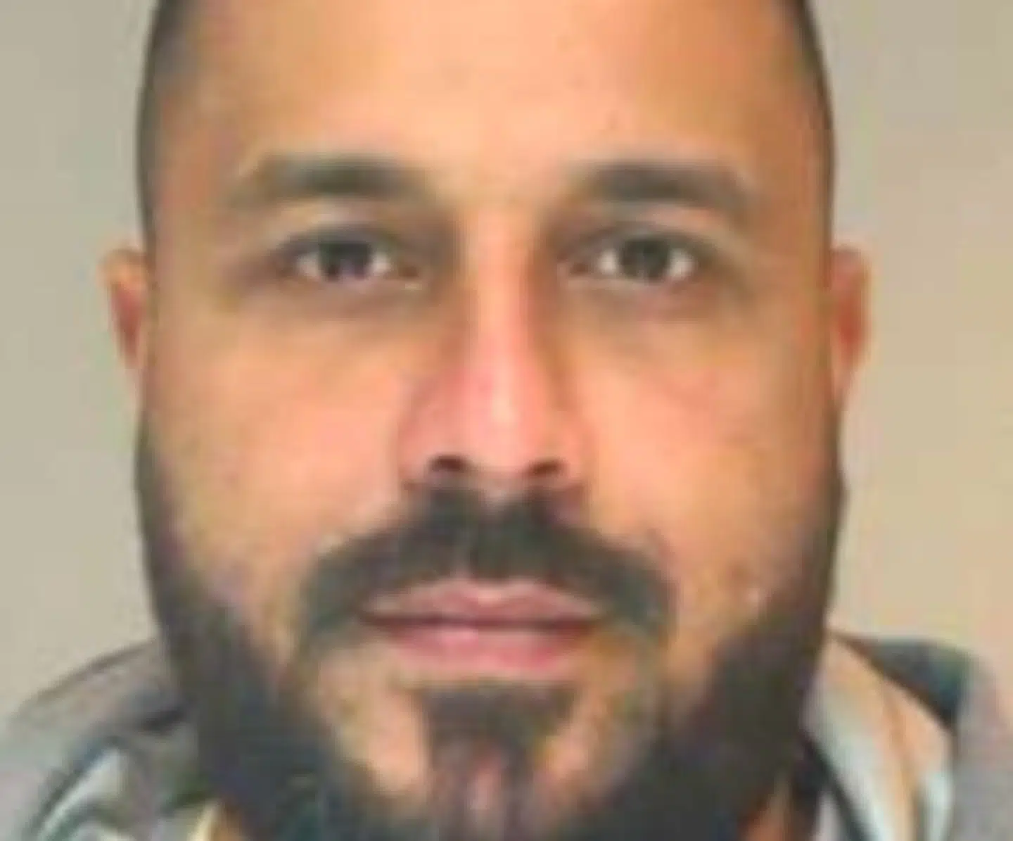 Den svenske bandefigur Salam Al-Jawahiri, 36, blev skudt ned og dræbt 4. februar 2022 på Vesterbro i København. Ifølge politiet i et opgør med fjender fra det svenske bandemiljø.